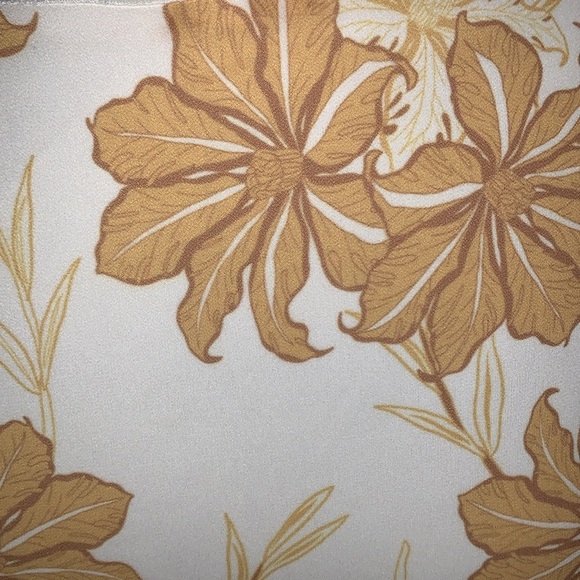 BNWT Ruffle Dress by Flying Tomato - Picture 2 of 11